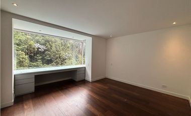 Apartamento Altos del Retiro Rosales