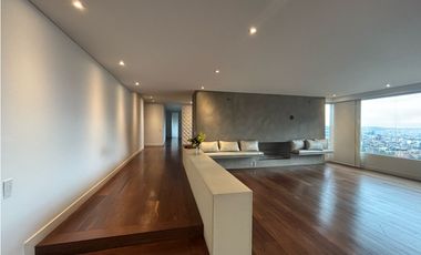 Apartamento Altos del Retiro Rosales