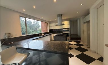 Apartamento Altos del Retiro Rosales