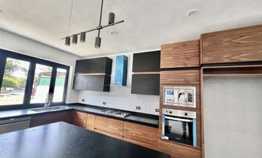 CASA TEMIXCO RESIDENCIA NUEVA EN CLOSTER EN LOMAS DE COCOYOC