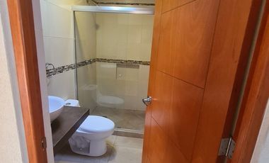 CASA EN RENTA CACALOMACAN
