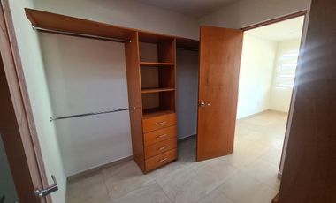 CASA EN RENTA CACALOMACAN