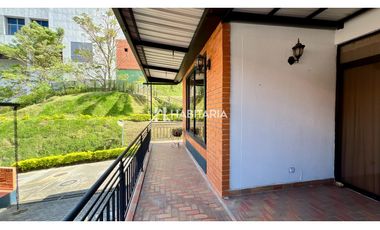 En venta Hermosa casa en Cantabria, Pereira Risaralda
