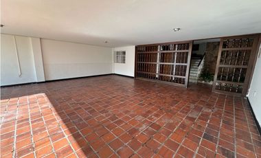 CASA EN VENTA CABECERA