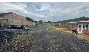 Lote / terreno plano y esquinero de 3.000m² en venta - Guacarí Valle