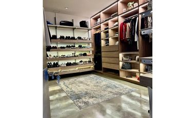 Apartamento de lujo Amoblado en Venta en el Poblado San Lucas