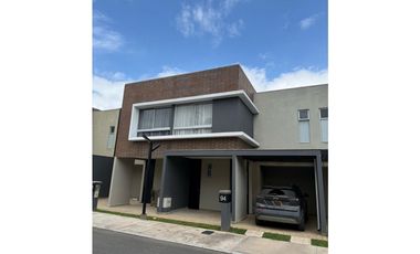 Casa en Venta en la Ceja