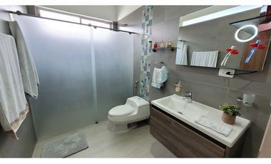 VENTA HERMOSA CASA CAMPESTRE VIA ARMENIA