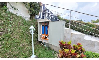 VENTA HERMOSA CASA CAMPESTRE VIA ARMENIA