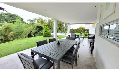 VENTA HERMOSA CASA CAMPESTRE VIA ARMENIA