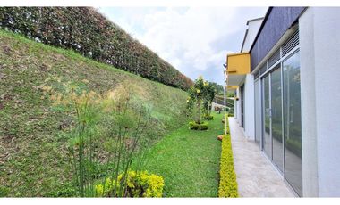 VENTA HERMOSA CASA CAMPESTRE VIA ARMENIA