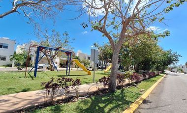 Casa en renta amueblada Privada Salomea Conkal