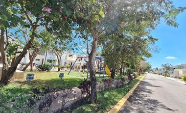 Casa en renta amueblada  Mérida Yucatán,  Privada Salomea Conkal