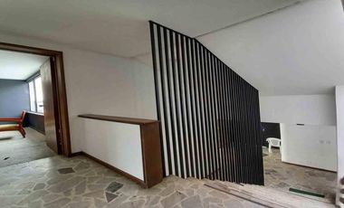 CASA COMERCIAL EN ARRIENDO EN LAURELES/ MANIZALES