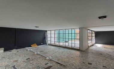 CASA COMERCIAL EN ARRIENDO EN LAURELES/ MANIZALES