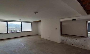 CASA COMERCIAL EN ARRIENDO EN LAURELES/ MANIZALES