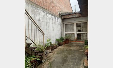 Casa  en Venta Haedo / Moron (A004 4639)