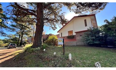 DUPLEX 2 DORMITORIOS MAS ENTREPISO CON COCHERA