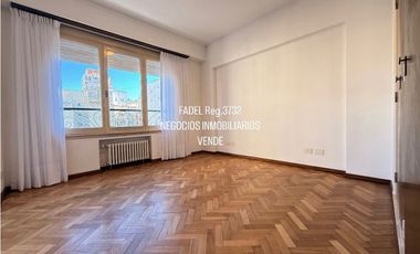 Entre Ríos y Moreno 3 amb.c/dep. al frente + balcón terraza