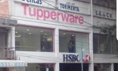 Ubicado en zona de bancos