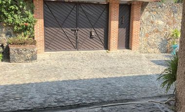 ESQUINA...