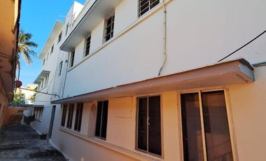 Venta de Edificio con departamentos en Ignacio de Llave Col. Flores Magon