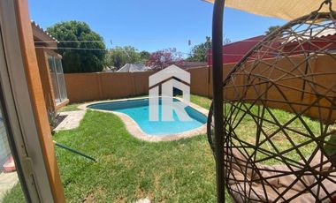 Arriendo de increíble propiedad amoblada en Villa Los Alamos