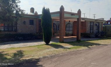 Casa en Venta en Los Reyes Nopala, Tepetlaoxtoc de Hidalgo IM 25-3060.