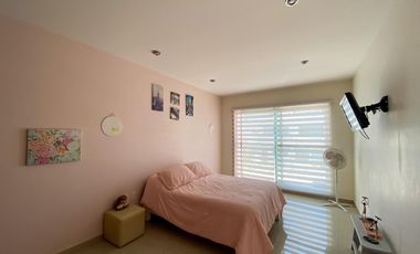 Casa en  Venta En Cumbres Del Lago Juriquilla Con Cuatro Recamaras