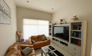 Casa en  Venta En Cumbres Del Lago Juriquilla Con Cuatro Recamaras