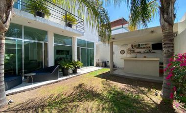 Casa en  Venta En Cumbres Del Lago Juriquilla Con Cuatro Recamaras