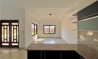 CASA EN VENTA SUNSET COAST 600 M2 DE TERRENO