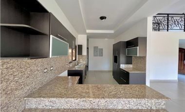 CASA EN VENTA SUNSET COAST 600 M2 DE TERRENO