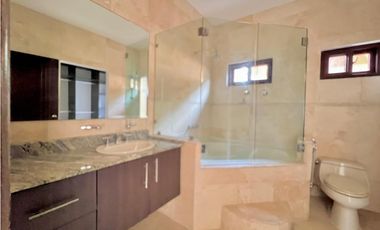 CASA EN VENTA SUNSET COAST 600 M2 DE TERRENO
