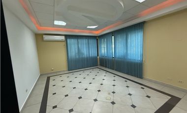 VENTA OFICINA UBICACION EL CARMEN 815.50mtrs EV
