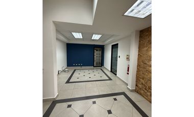 VENTA OFICINA UBICACION EL CARMEN 815.50mtrs EV
