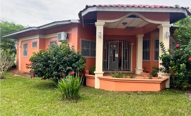 Vivienda a la Venta en San Carlitos. David