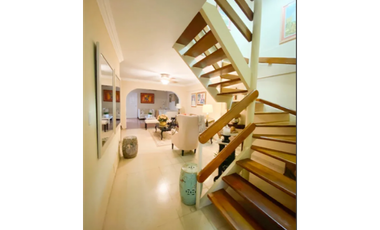 VENTA CASA DUPLEX EN MIRAFLORES EV