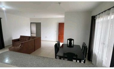 ALQUILER DE CASA EN DAVID 2 RECAMARAS 2 BAÑOS  CERCADA ATRAS