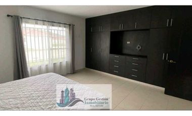 ALQUILER DE CASA EN DAVID 2 RECAMARAS 2 BAÑOS  CERCADA ATRAS
