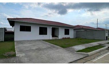 VENTA DE CASA EN DAVID CERCADA ATRAS