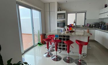 CASA EN RENTA AMUEBLADA CON ALBERCA, FRACC. LOMAS DEL SOL, RIVIERA VERACRUZANA, ALVARADO, VERACRUZ