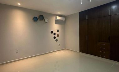 CASA EN RENTA AMUEBLADA CON ALBERCA, FRACC. LOMAS DEL SOL, RIVIERA VERACRUZANA, ALVARADO, VERACRUZ