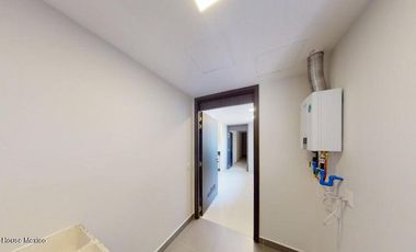 Departamento en Renta en Huixquilucan Bosque Real ZG 24-3790