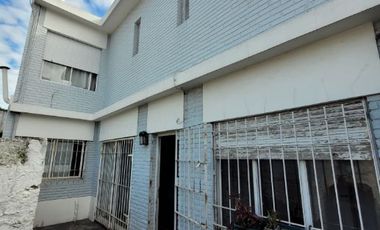 Casa PH en venta en Quilmes Oeste