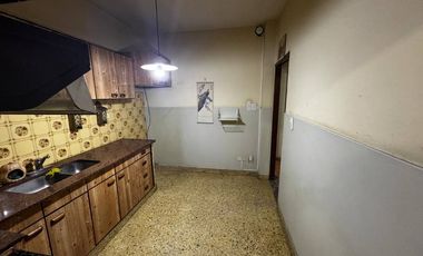 Casa en alquiler en Ramos Mejia Sur