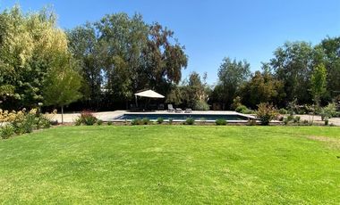 Casa en Arriendo en Hacienda chicureo