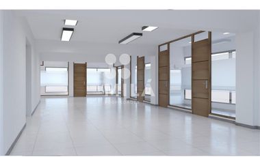 Oficina en Arriendo en Planta completa, remodelada, MUT