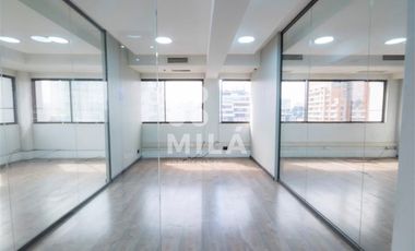 Oficina en Arriendo en Planta completa, remodelada, MUT