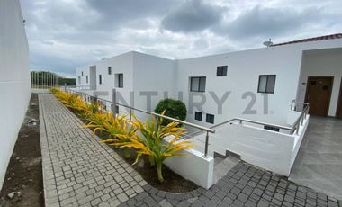 Departamento amoblado en urbanización exclusiva – Montecristi Golf Club